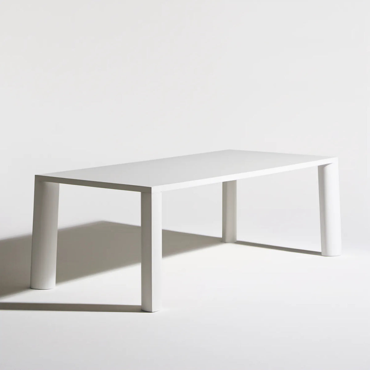 Biały prostokątny stół 160 x 80 x 75 cm z blatem MDF i stalowymi nogami